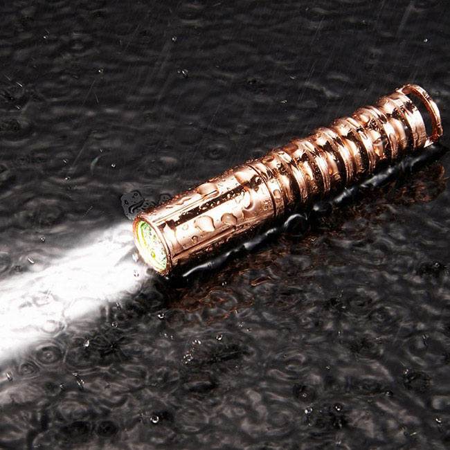 A maioria de lanterna elétrica poderosa do cobre de Lumintop, bolso portátil conduziu a lanterna elétrica
